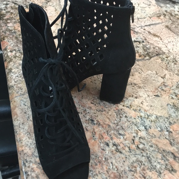 Steven madden suede block heel open toes pumps - Picture 8 of 8